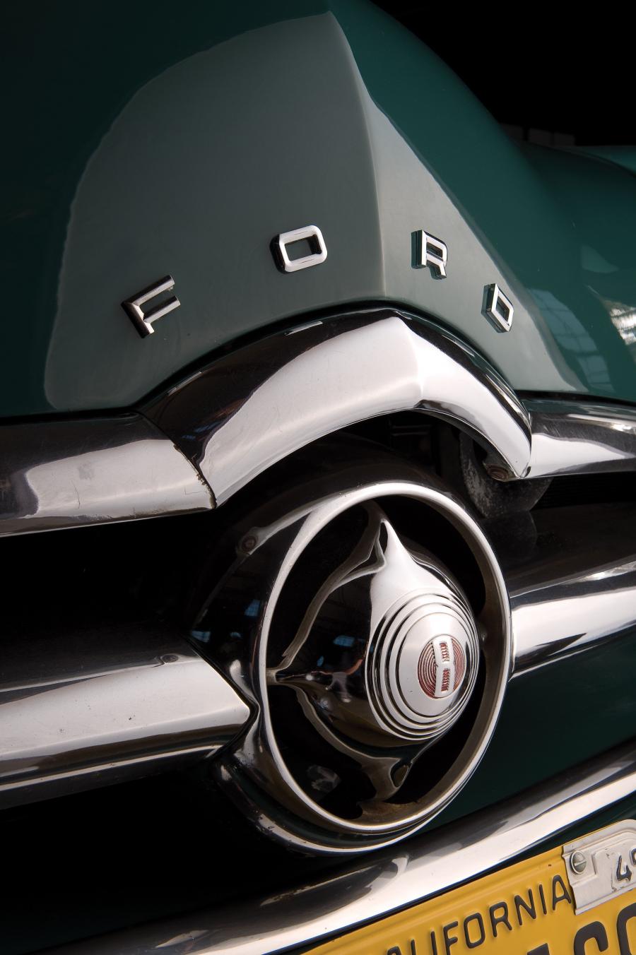  Ford Custom Station Wagon 1949 года  (фото 6 из 19)